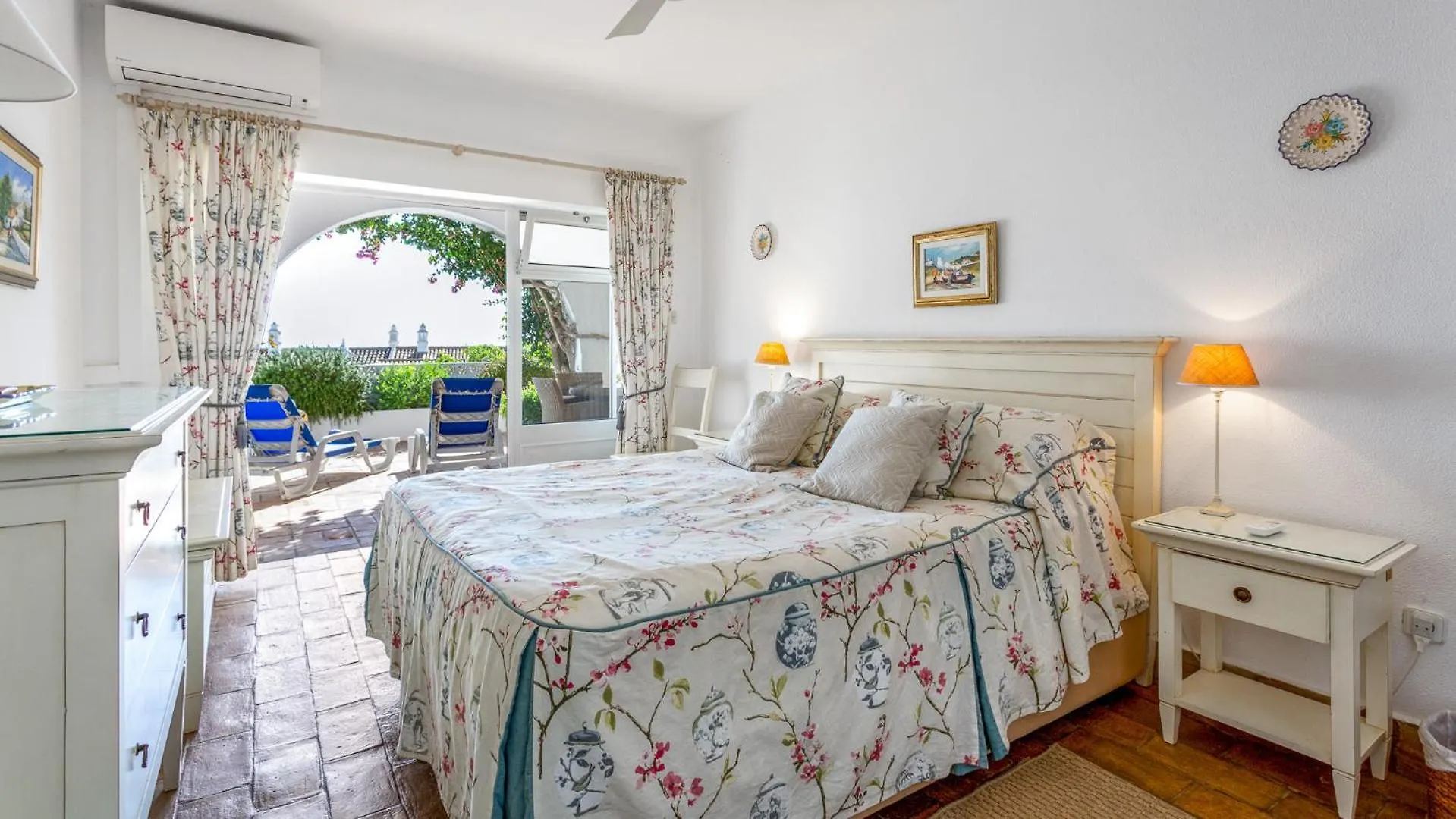 Coolhouses Algarve Luz, 3 Bed Townhouse, Central & Superb View, Casa Salute 0*,  Portugalsko