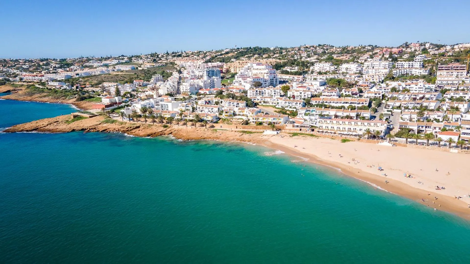 Coolhouses Algarve Luz, 3 Bed Townhouse, Central & Superb View, Casa Salute Nyaraló