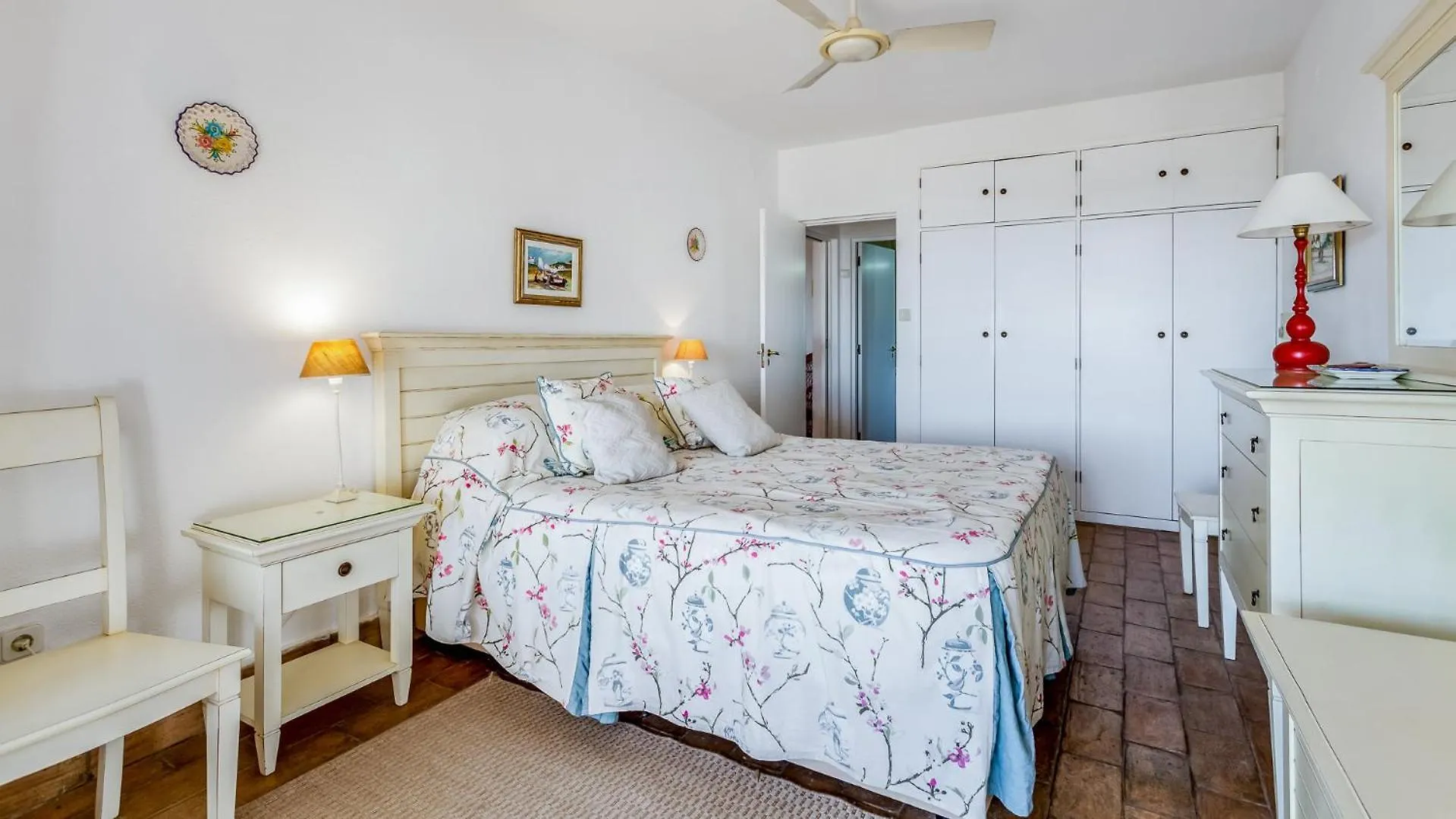 Nyaraló Coolhouses Algarve Luz, 3 Bed Townhouse, Central & Superb View, Casa Salute