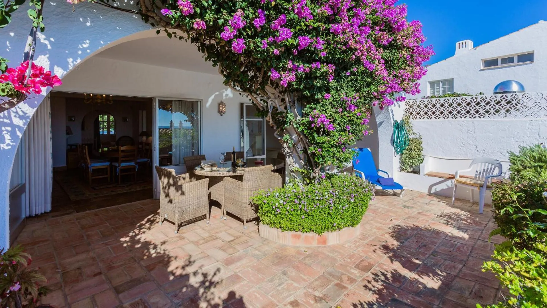 Coolhouses Algarve Luz, 3 Bed Townhouse, Central & Superb View, Casa Salute Prázdninový dům